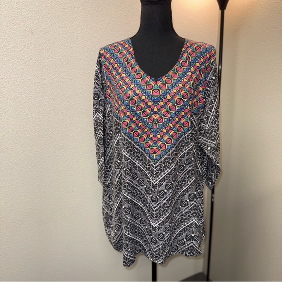 Catherine's Boho Geometric Embroidered Tunic Top. Size 1X (18-20) Black & White - Picture 1 of 8